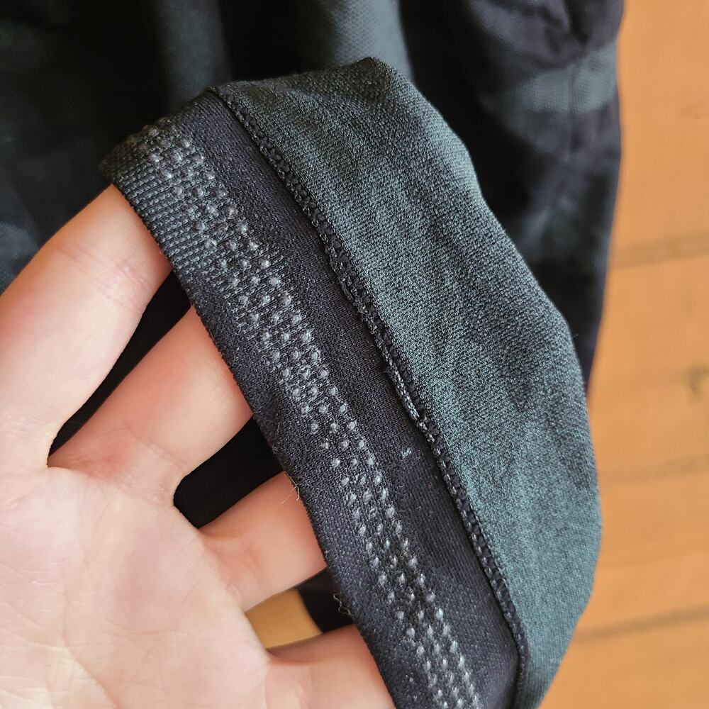 Athleta Momentum Seamless Camo Tank Seamless Antimicrobial Odor Control XS - Picture 5 of 5